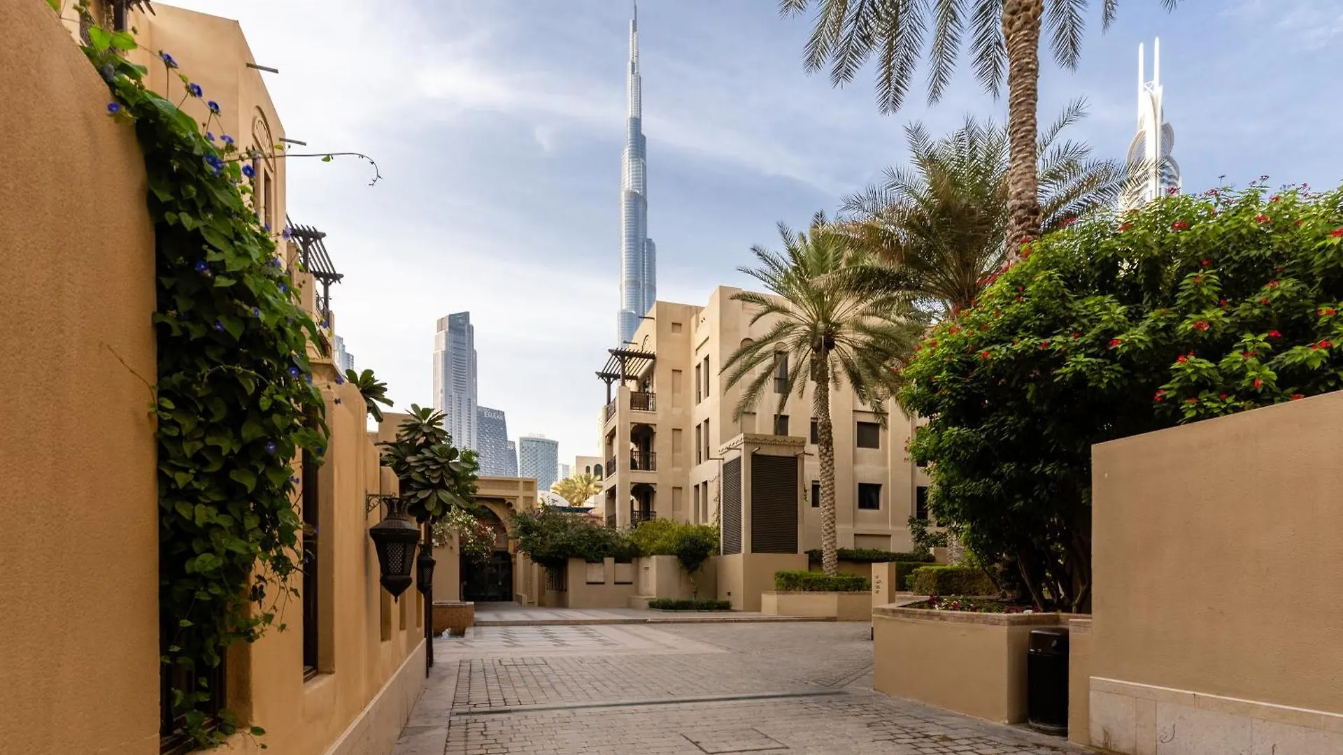Maison Privee - Stylish & Spacious Apartment In Downtown Dubai