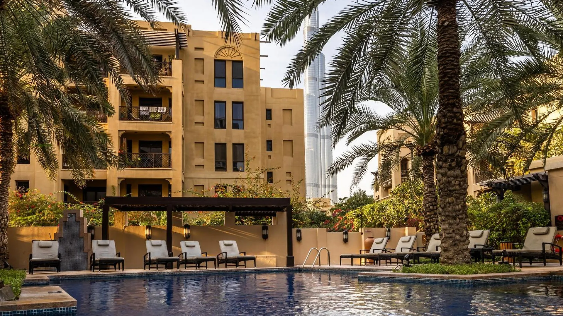 Maison Privee - Stylish & Spacious Apartment In Downtown Dubai