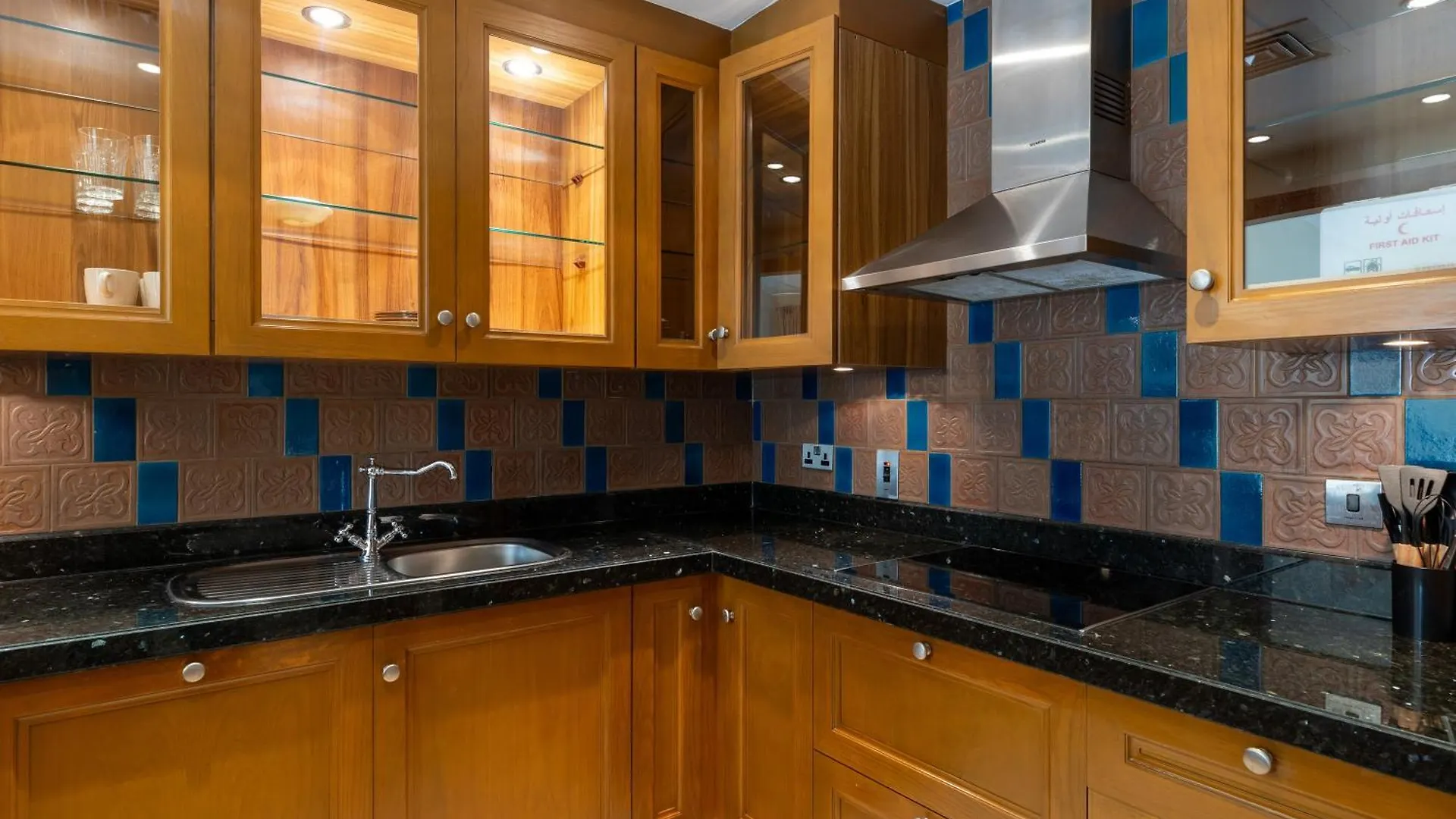 Maison Privee - Stylish & Spacious Apartment In Downtown Dubai United Arab Emirates