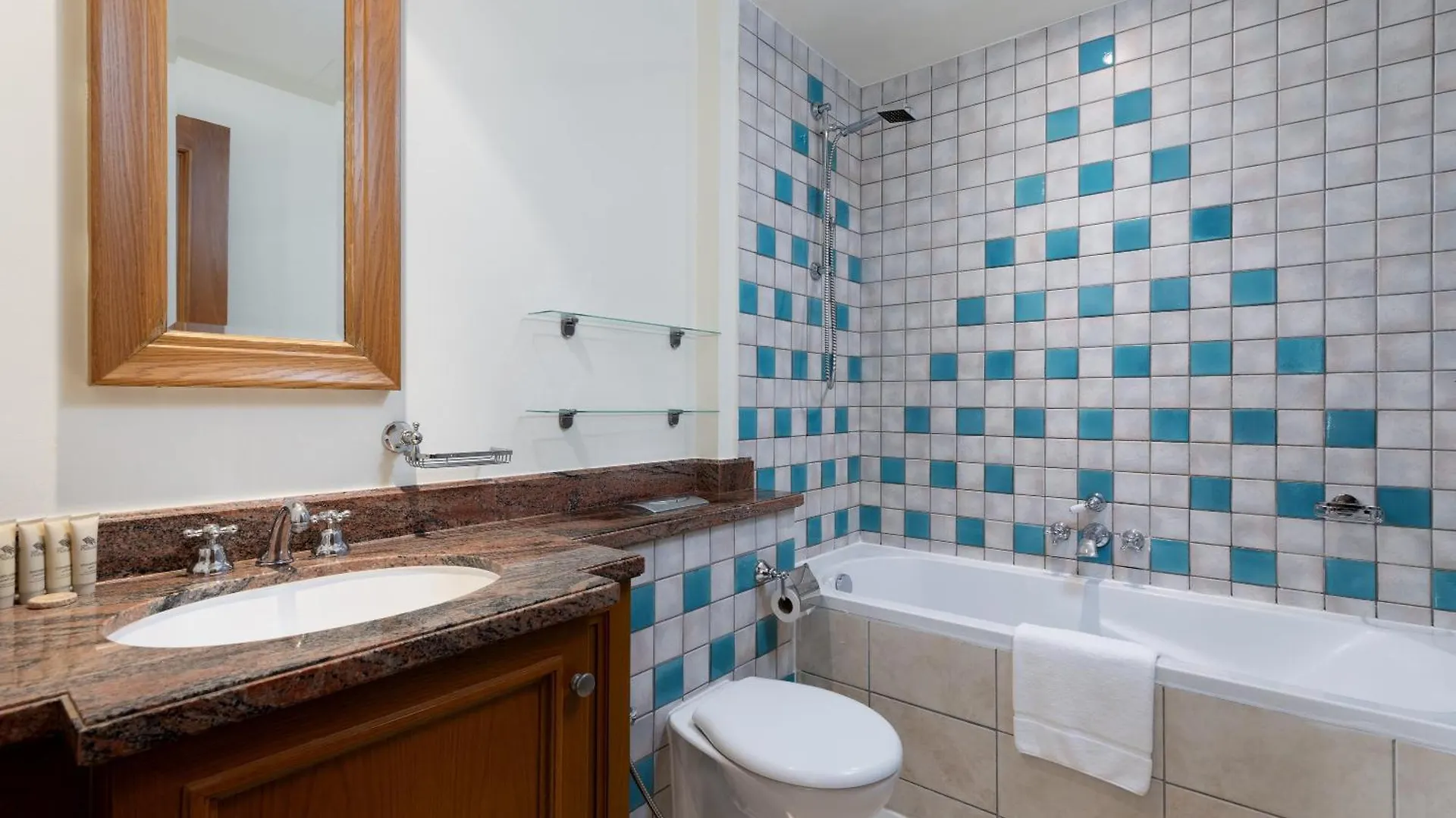 Maison Privee - Stylish & Spacious Apartment In Downtown Dubai